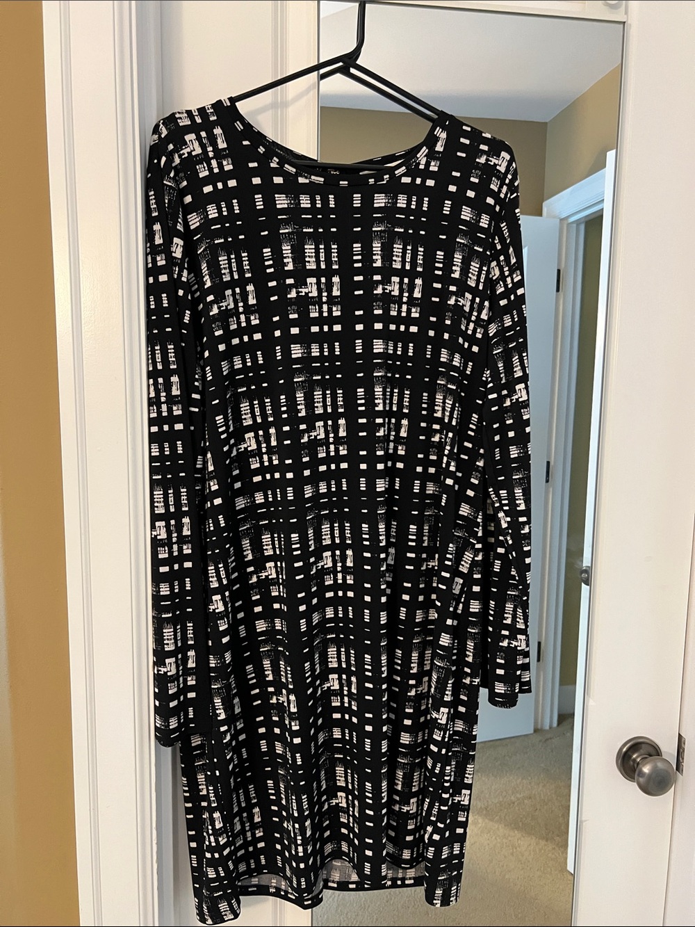 Michael Kors Black & White Patterned Long Sleeve Dress